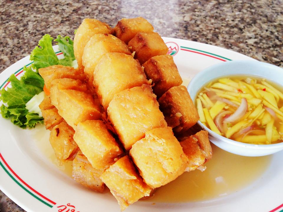 4 ร้านอาหารอร่อยที่คนไปบ